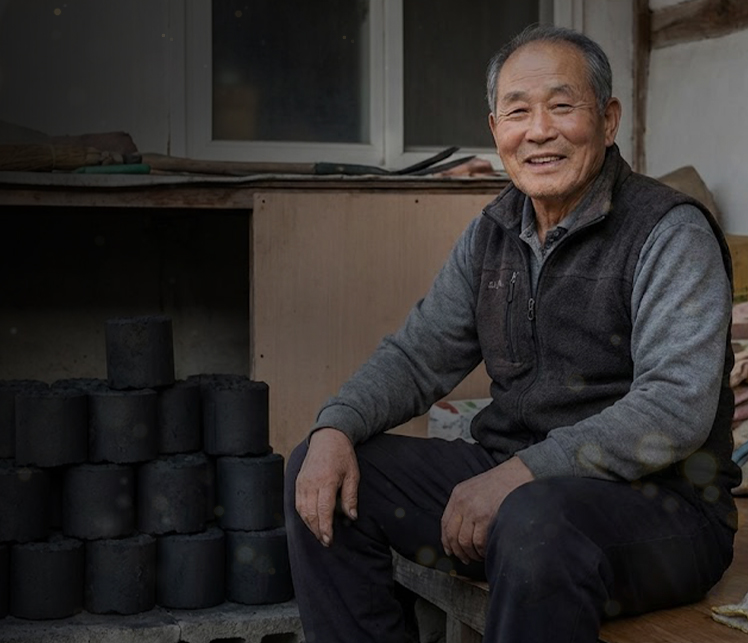 콘텐츠 상세 배경